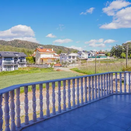 Fethiye'de 5 Yatak Odali Lueks Villa Fethiye