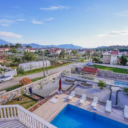 Villa Fethiye'de 5 Yatak Odali Lueks