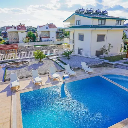 Villa Fethiye'de 5 Yatak Odali Lueks