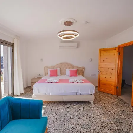 Villa Fethiye'de 5 Yatak Odali Lueks Fethiye
